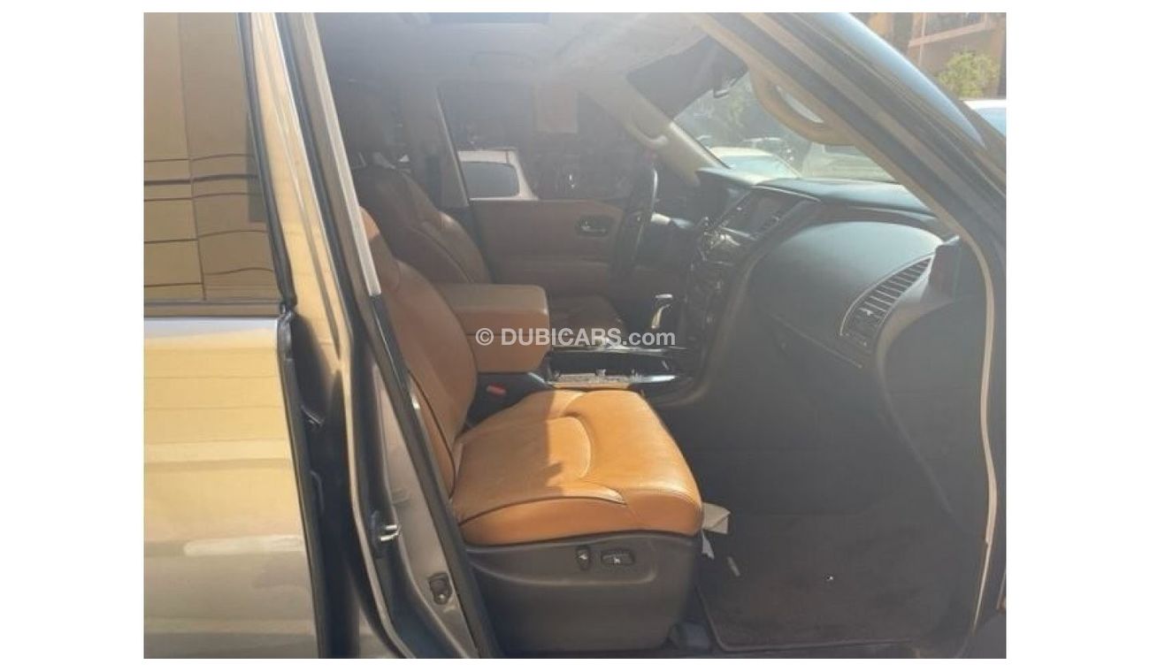 Nissan Patrol LE Platinum NISSAN PATROL PLATINUM LE 400HP 2015 GCC PLATINUM SINGLE OWNER IN MINT CONDITION