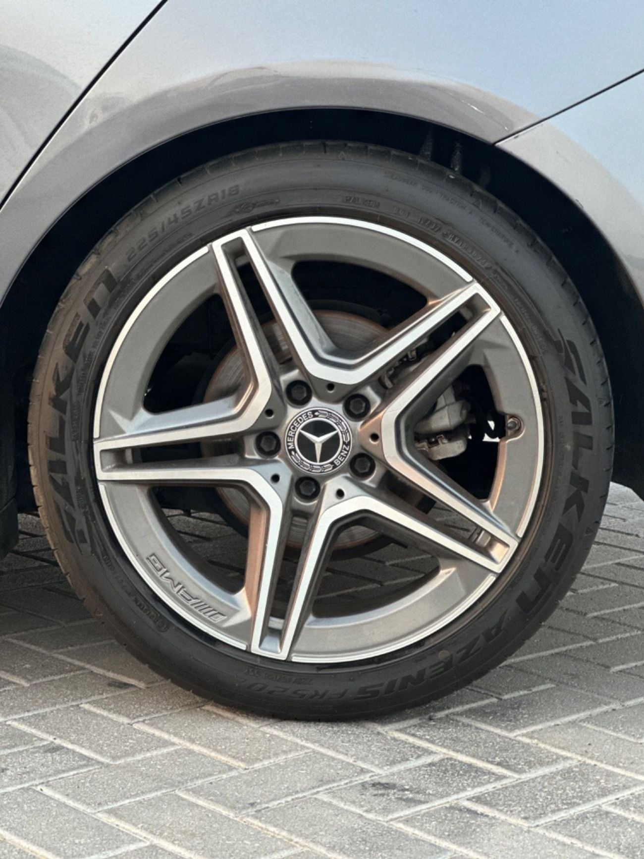مرسيدس بنز A 200 AMG