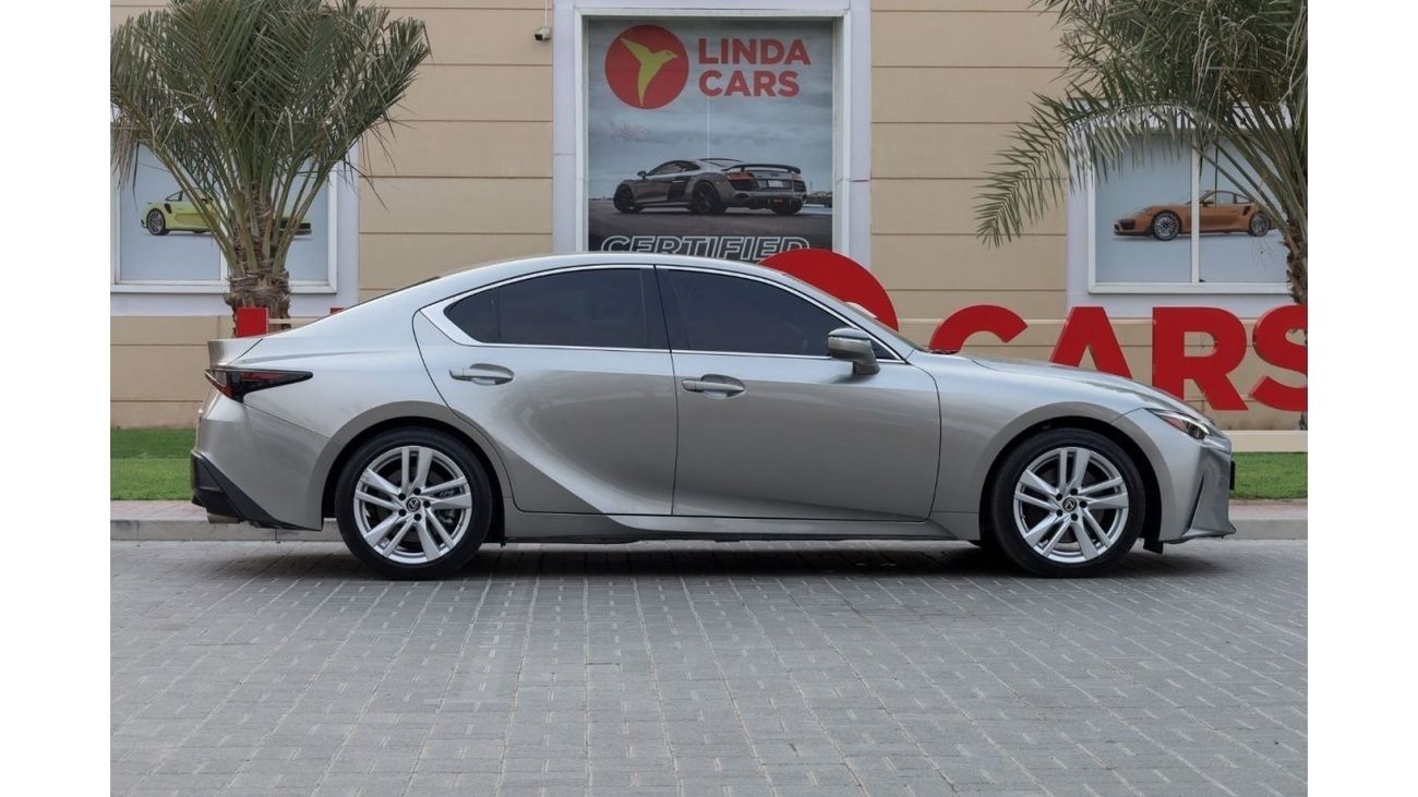 Lexus IS300 Premier Lexus IS300 2021 GCC under Warranty with Flexible Down-Payment/ Flood Free.