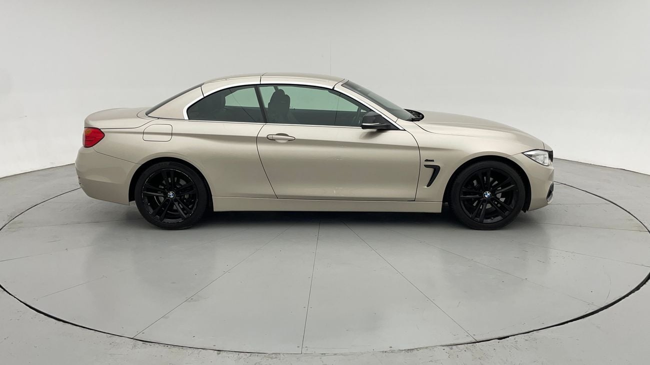 بي أم دبليو 420i SPORT CONVERTIBLE 2 | بدون دفعة مقدمة | اختبار قيادة مجاني للمنزل