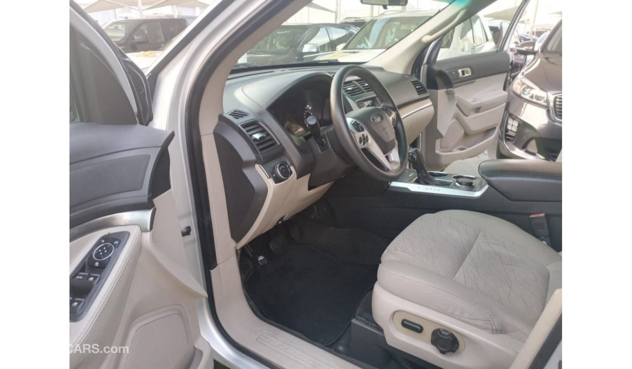 Ford Explorer Gulf model 2014, cruise control, sensor wheels, in excellent condition, you do not need any expenses