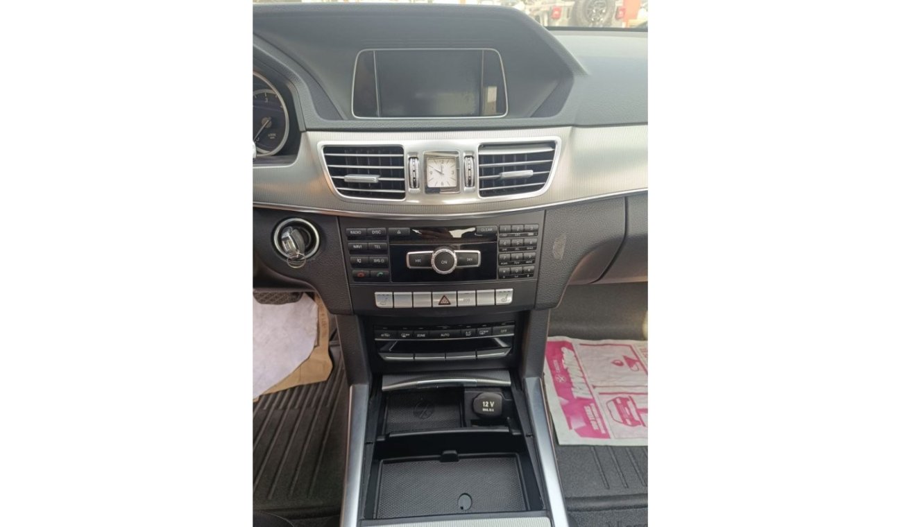 Mercedes-Benz E200 Std The car is very good, in perfect condition, looks clean from the inside and outside without any