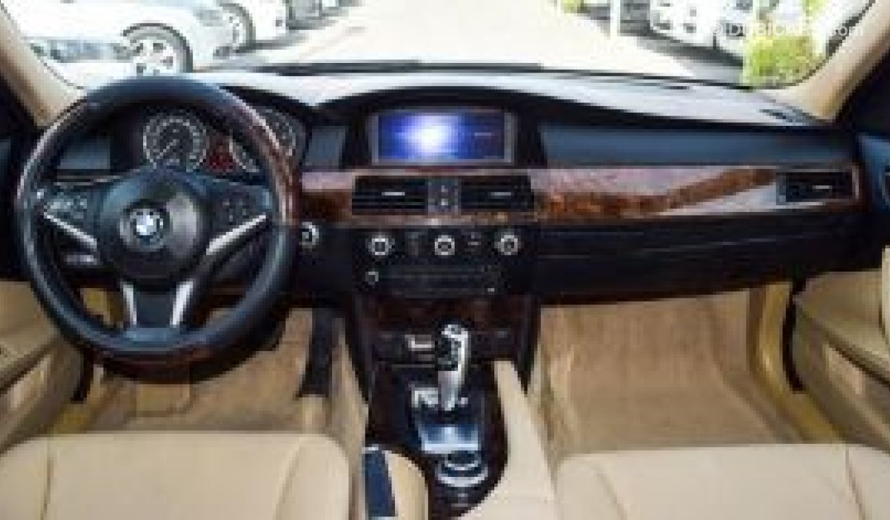 BMW 530i Gulf model 2008 blue530I color inside beige number one leather hatch installed in excellenn