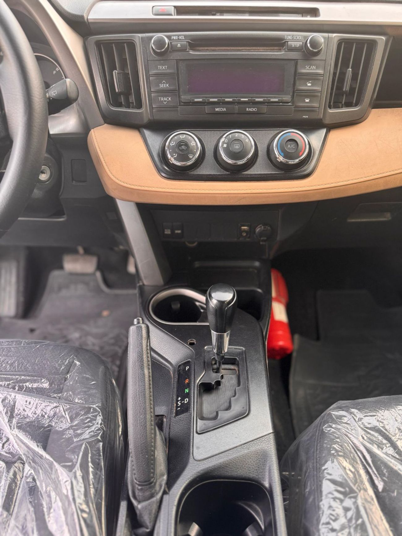 تويوتا راف ٤ 2.5L (2WD) EX