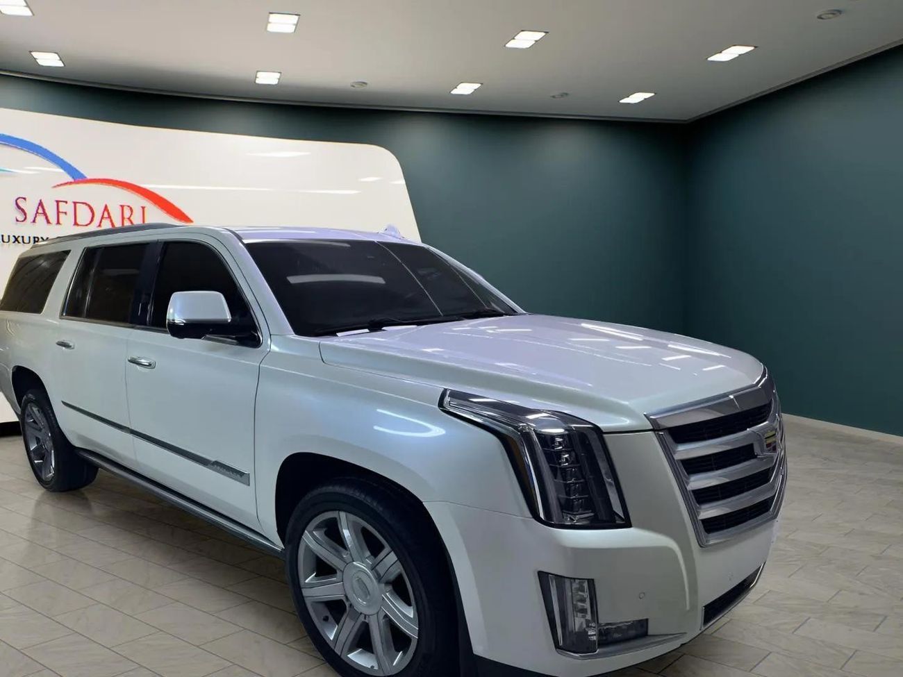 Cadillac Escalade ESV Premium Luxury 6.2L