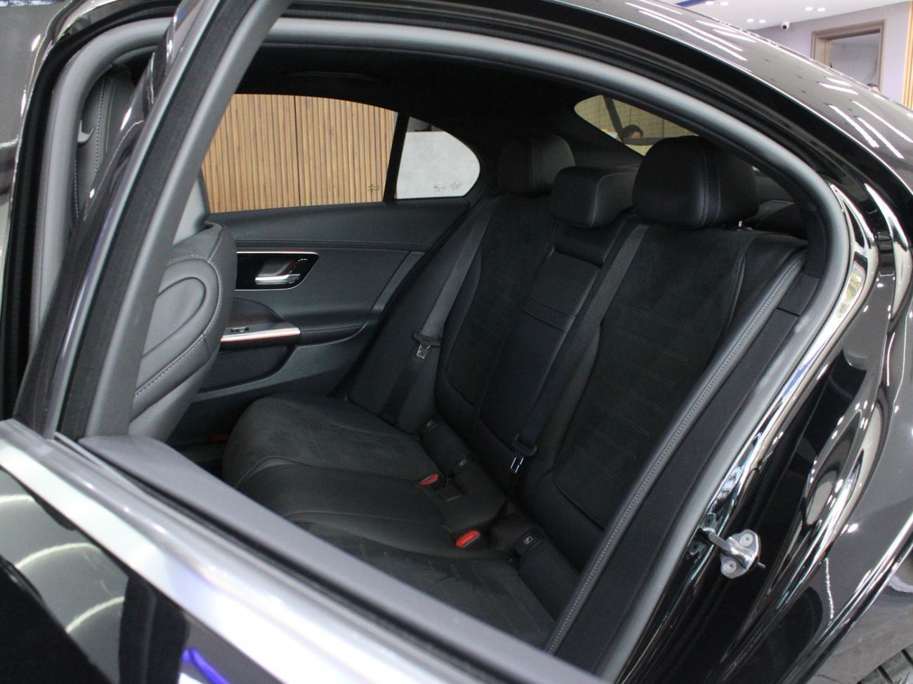 مرسيدس بنز C 300 CDI