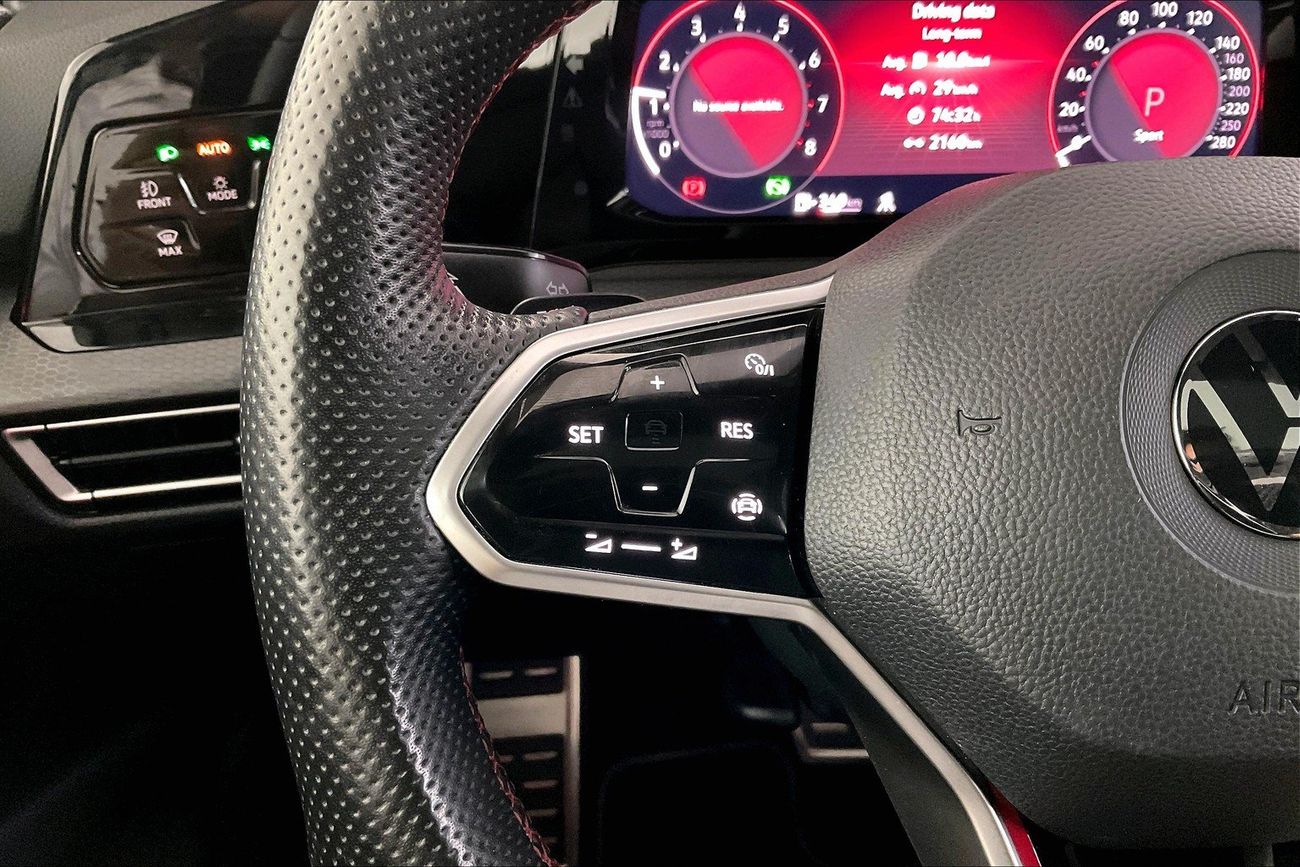 Volkswagen Golf GTI - Cloth | Carnival Sale • UP TO AED 20,000 OFF | Guaranteed Warranty | 0 Down Payment