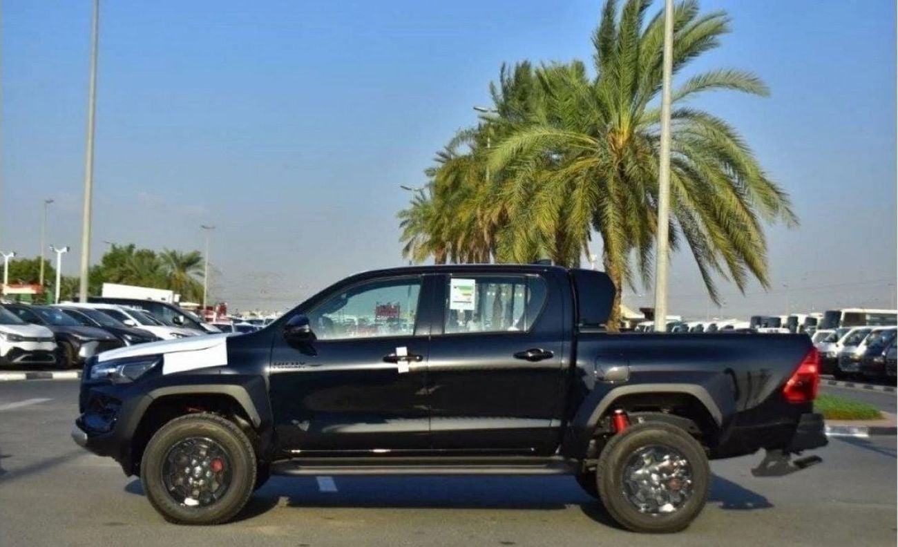 تويوتا هيلوكس GR Sport 4.0L