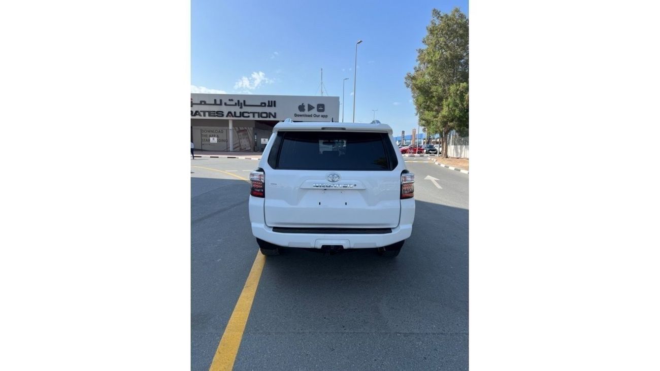 Toyota 4Runner SR5 PREMIUM 4x4 7 Seat Sunroof  full option