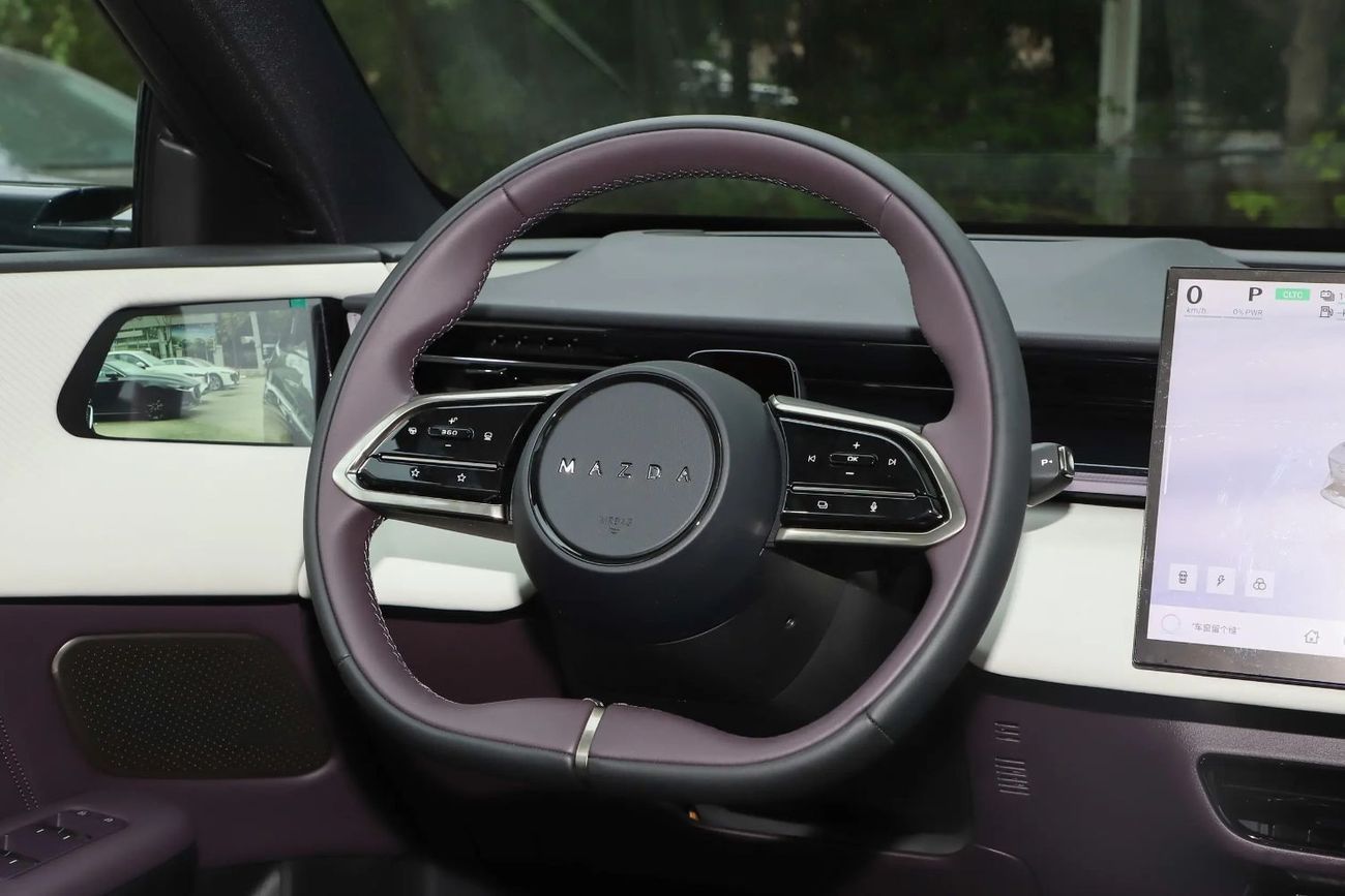 Mazda EZ 60 Extended Range 200 Max