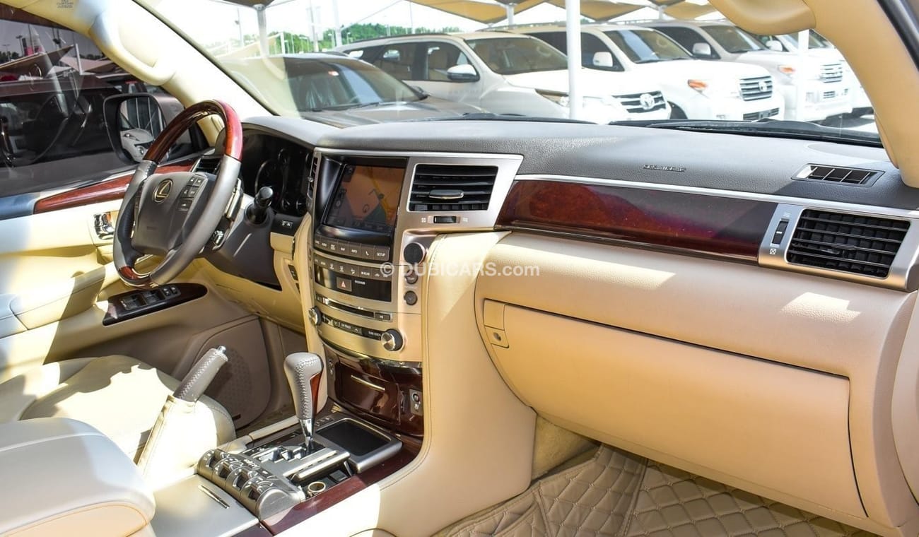 Lexus LX 570