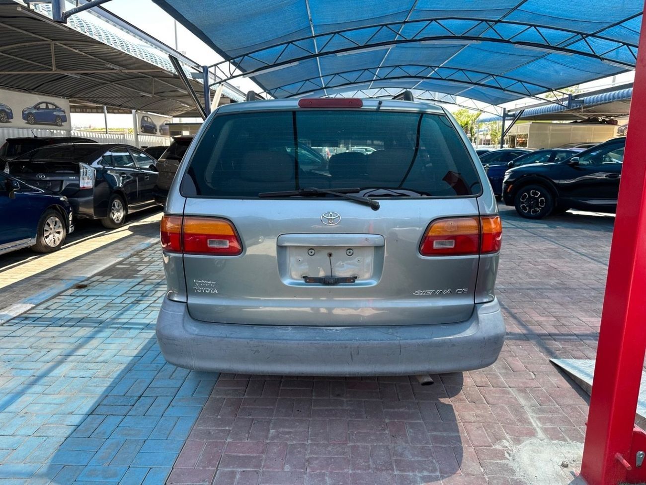 Toyota Sienna 1999 3.0L 7seat