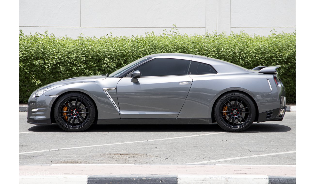 Nissan GT-R GCC - FULL SERVICE HISTORY - ASSIST AND FACILITY IN DOWN PAYMENT - 5465 AED/MONTHLY