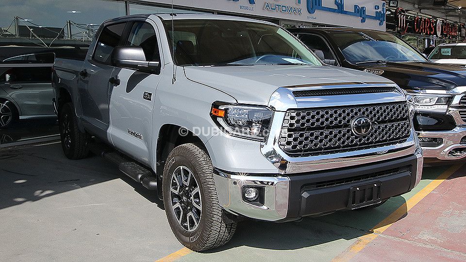 Toyota Tundra 2019, Crewmax SR5, 5.7L V8 4X4, 0km w/ 6 Years or 200