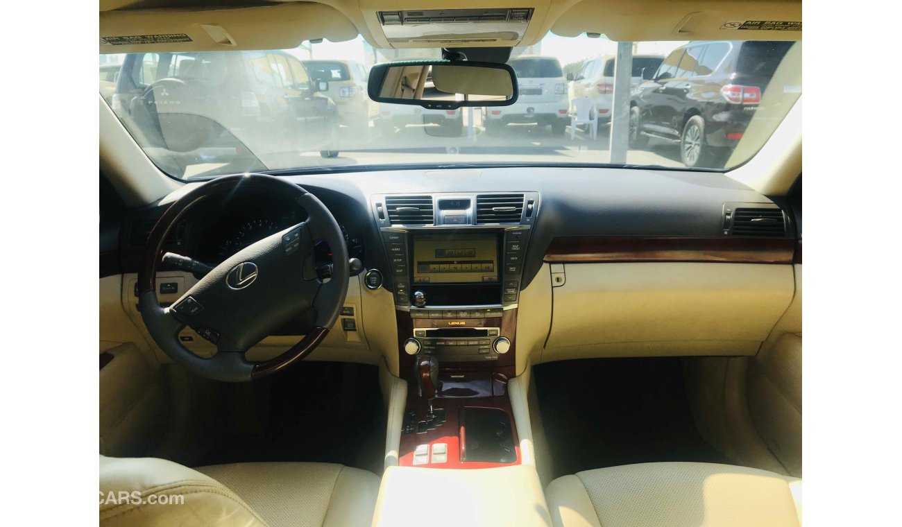 Lexus LS460 سياره نظيفه جدا بحاله ممتازه ضمان شاسيه جير ماكينه