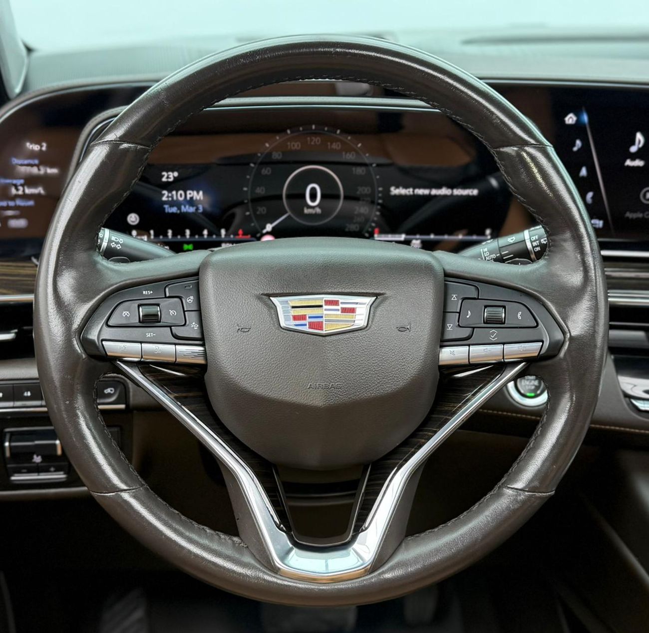 Cadillac Escalade Sport Platinum 6.2L 4WD 2022 Cadillac Escalade Sport Platinum, 07/2027 Cadillac Warranty, 09/2028 Se