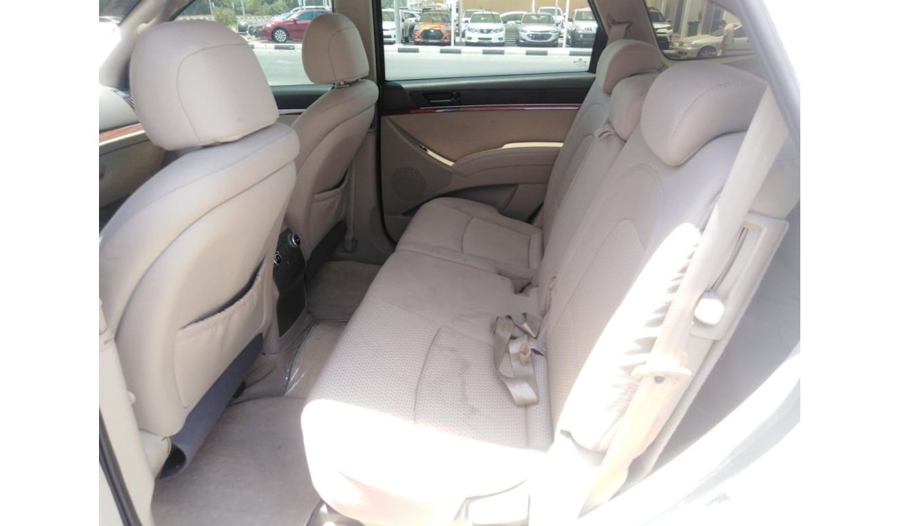 Hyundai Veracruz Hyundai veracruz 2011 gcc,,, full Automatic,,, free accedant