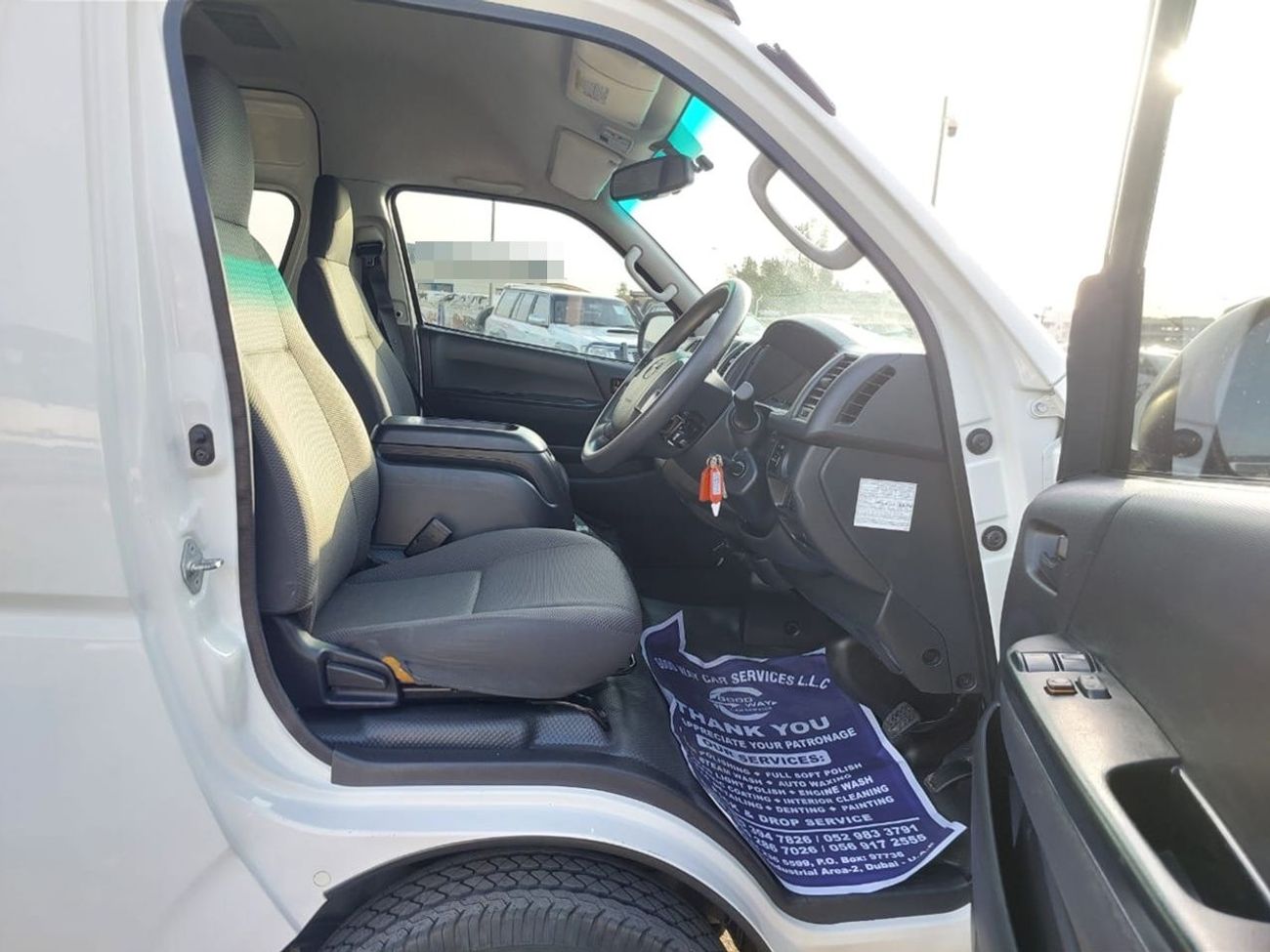تويوتا هاياس TOYOTA HIACE COMMUTER VAN RHD 2015 MODEL 3.0 L DIESEL AUTOMATIC(PM22809)