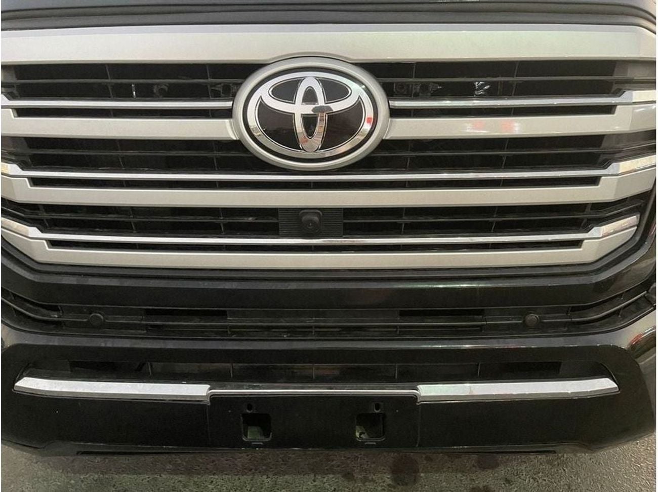 تويوتا لاند كروزر Toyota landcuriser 2017 facelifted 2024 full option Top the range