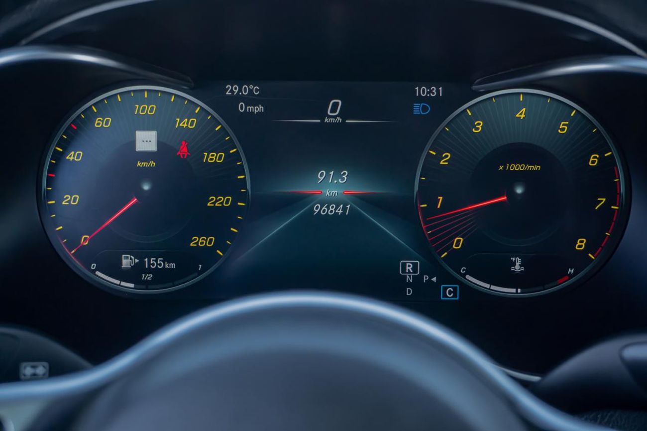 Mercedes-Benz GLC 300 Premium + 2.0L