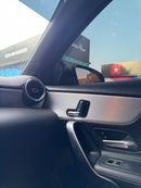 مرسيدس بنز A 220 188-hp turbocharged 2.0-liter 4-cylinder