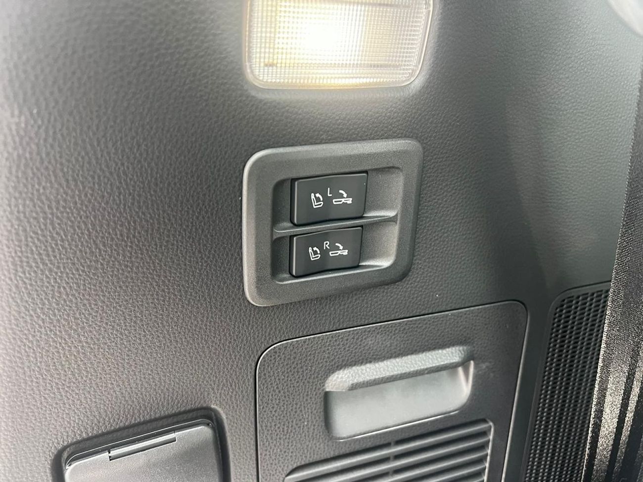 Toyota Land Cruiser 3.5L ZX 7 SEATER 2023MODEL