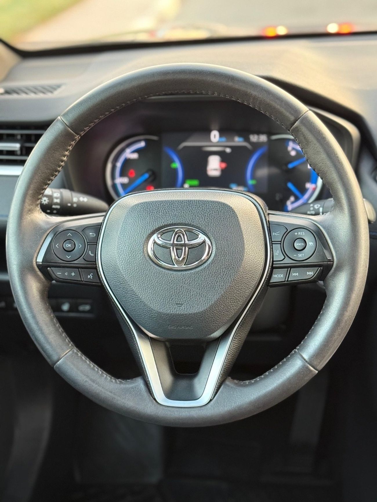 Toyota RAV4 XSE Hybrid Full Option