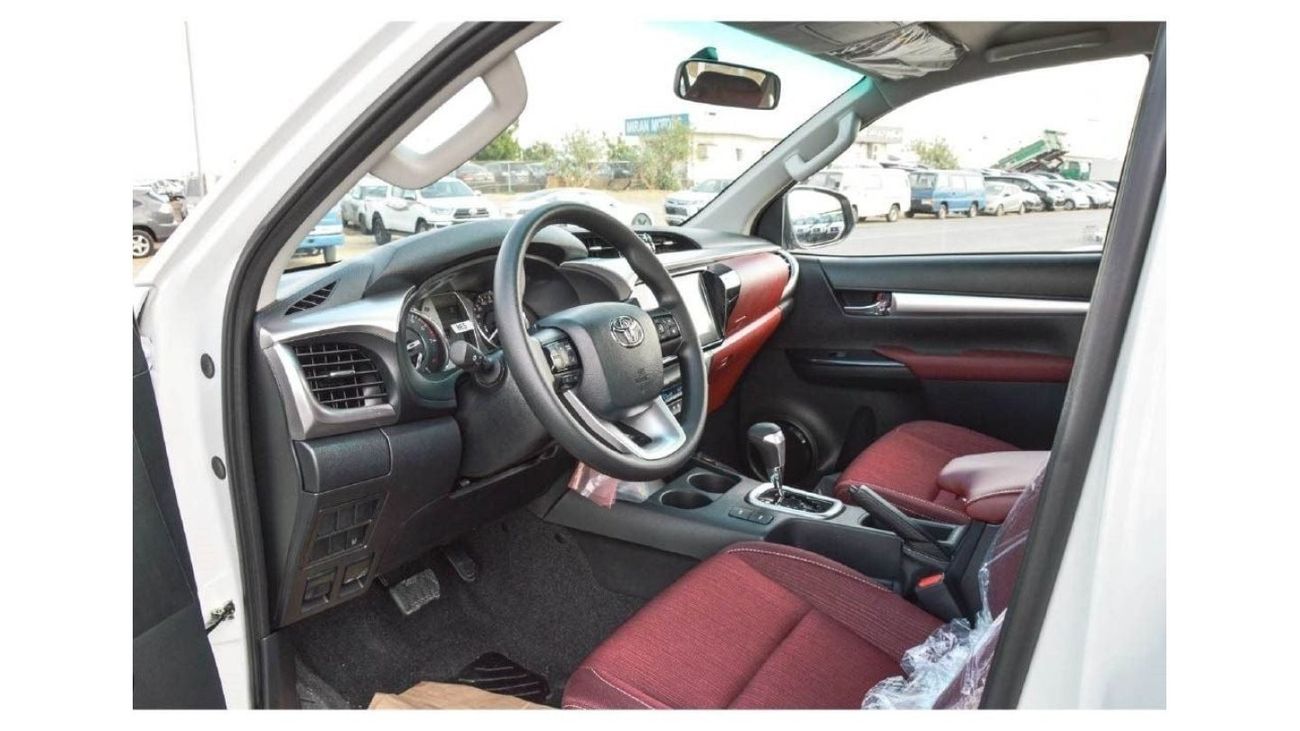 Toyota Hilux 2024 TOYOTA HILUX 2.7L  AUTOMATIC 4X4 UAE PASS