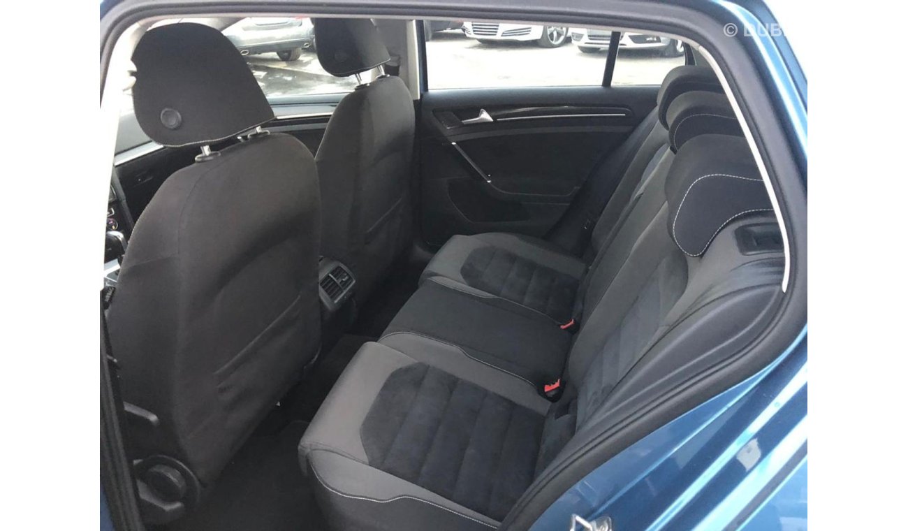 Volkswagen Golf Golf model 2016 car prefect condition cruise control excellent sound system low mileage radio Blueto