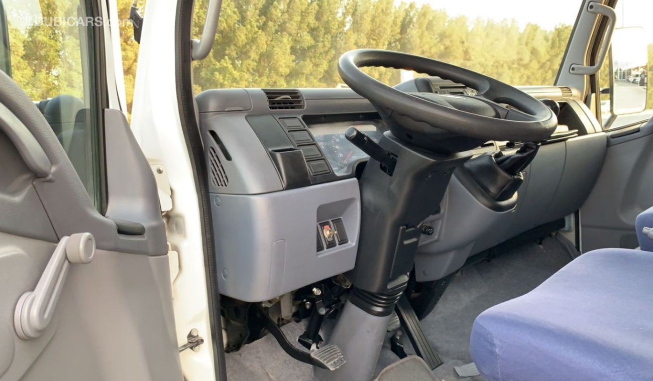 ميتسوبيشي كانتر Mitsubishi Canter 2015 Chiller Ref# 466