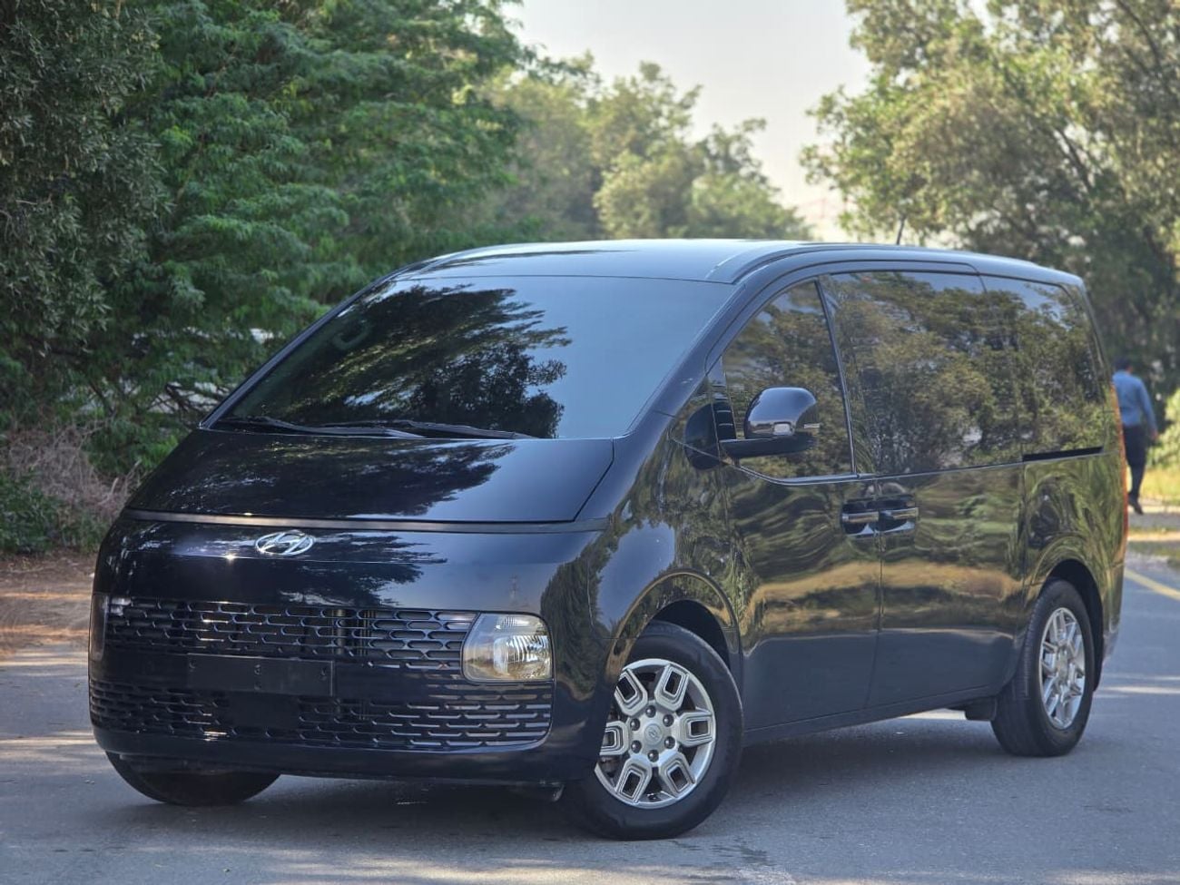 هيونداي ستاريا HYUNDAI STARIA 2023 DIESEL // LOW MILEAGE // 11 SEATES // FULL OPITION // PERFECT CONDITION