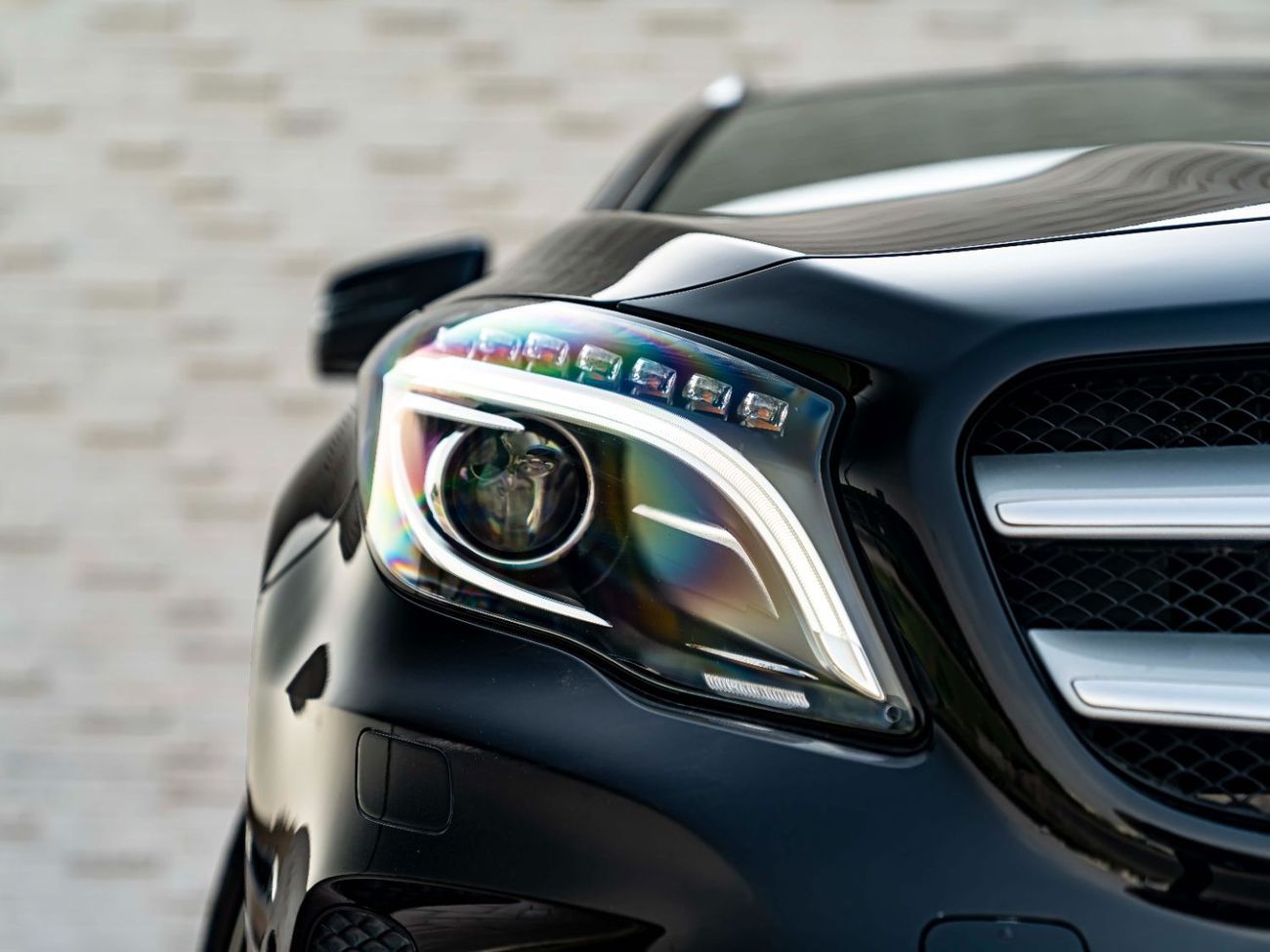 مرسيدس بنز GLA 250 Std 2.0L (211 HP)