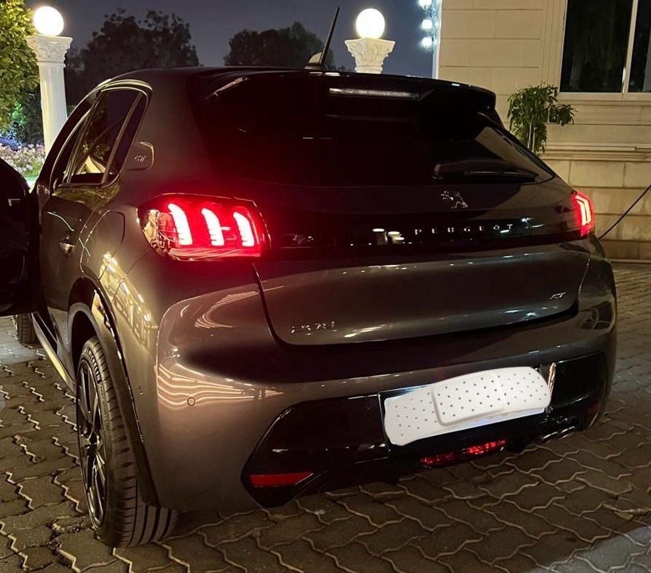 بيجو 208 GT