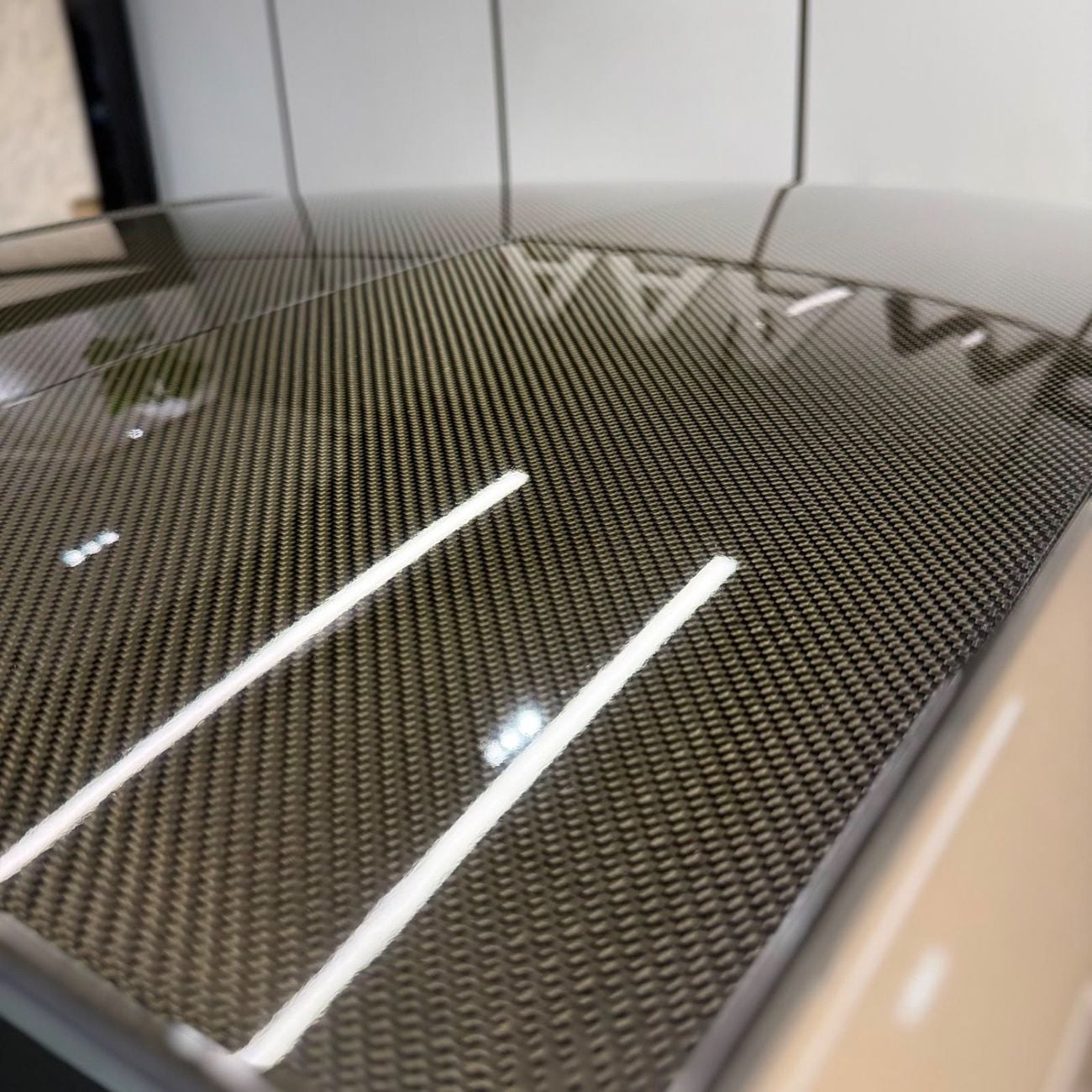 Aston Martin Vanquish GCC Specs | V12