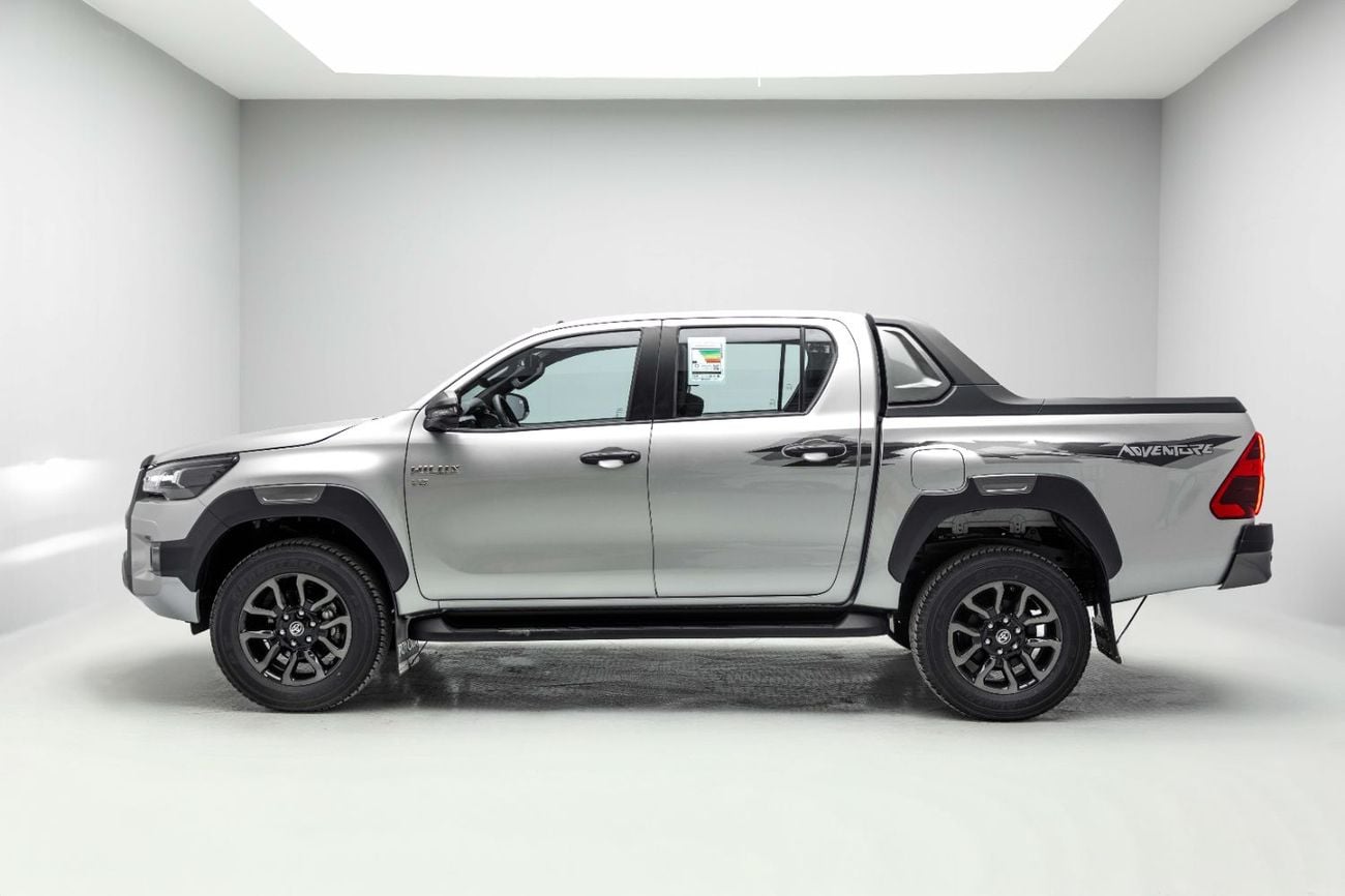 Toyota Hilux Adventure 4.0 - Silver Metallic Inside MLM Black | Export Only