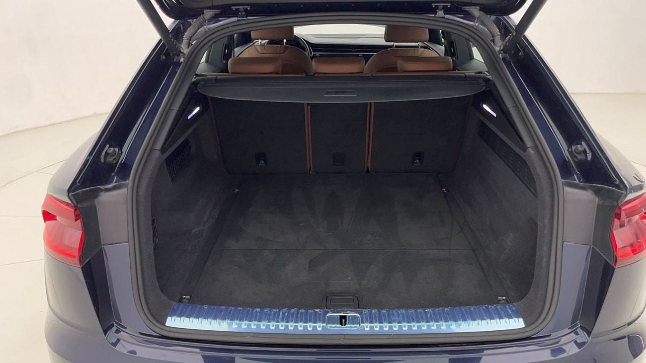 أودي Q8 3L 2023 | 0 DP | 3256/Month | 30 Day Return | Service History