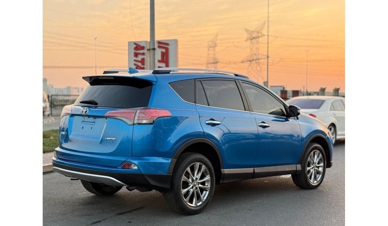 Used Toyota RAV4 Limited Full Option 2016 for sale in Dubai - 801825