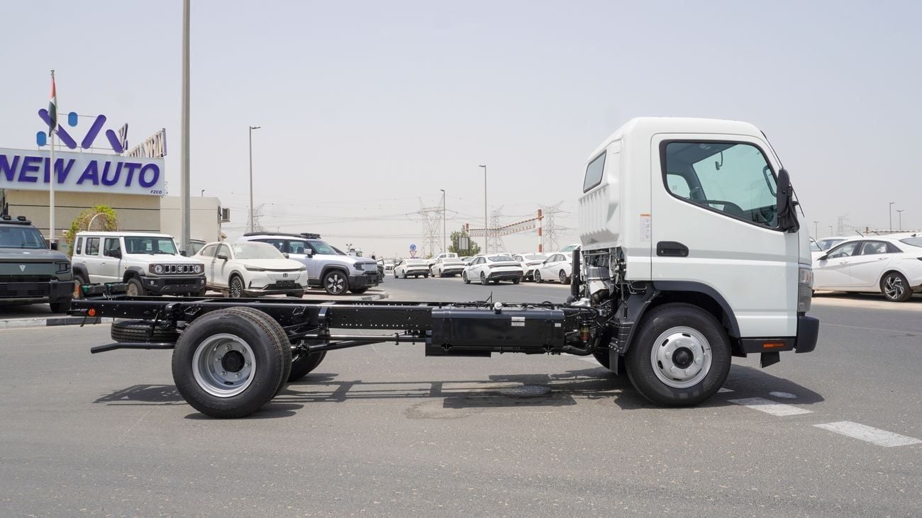 ميتسوبيشي فوسو كانتير Brand New Mitsubishi Fuso Canter 2025 4.2L 2WD Diesel |White/Black |CANTERCHASSIS-100-4.2-25 |FOR EX
