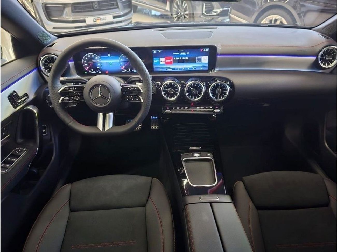 مرسيدس بنز CLA 200 MERCEDES CLA200/2024 0KM WITH DEALER WARRANTY
