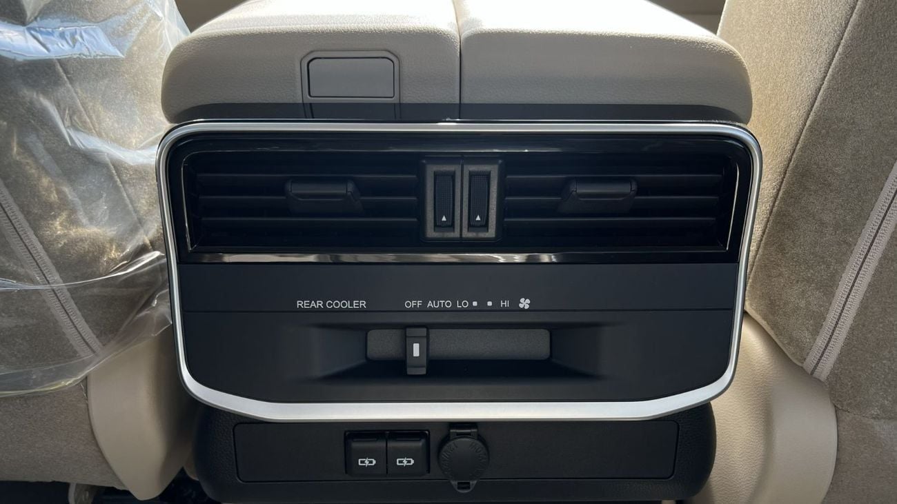 Toyota Land Cruiser TOYOTA LAND CRUISER GXR 3.5L 4WD