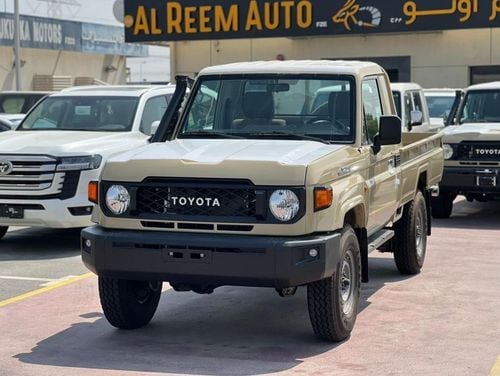 تويوتا لاند كروزر بيك آب TOYOTA LAND CRUISER (70 SERIES) (GRJ79) 4.0L Pick-up 4WD 2024
