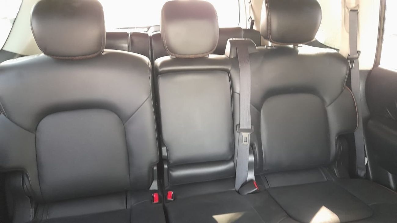 نيسان باترول Platinium 5.6cc V8 petrol Auto Right-Hand drive