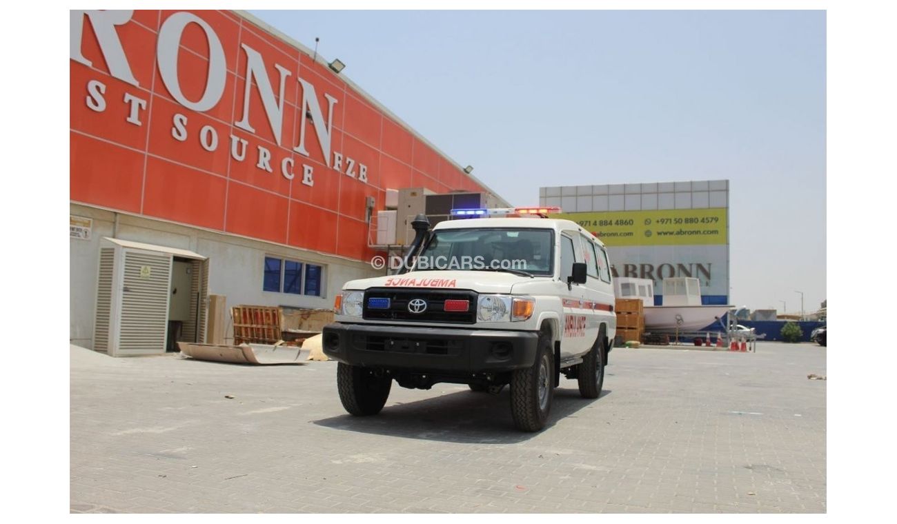 تويوتا لاند كروزر 70 تويوتا لاندكروزر سيارة إسعاف مجهزة