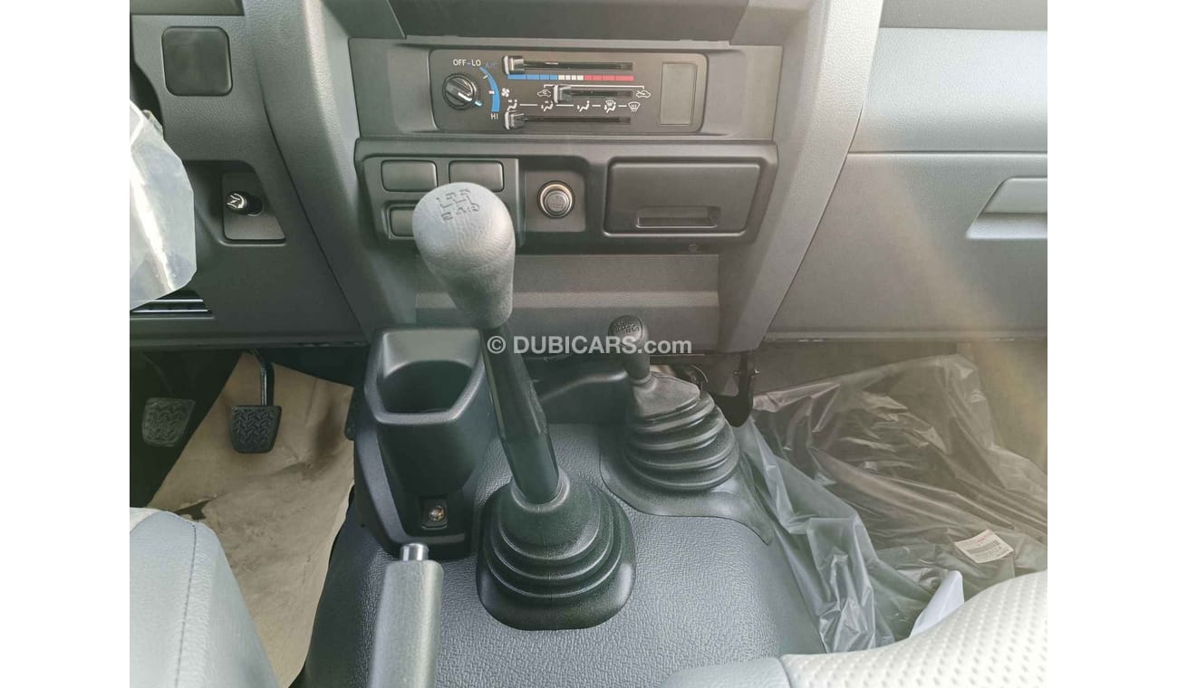 Toyota Land Cruiser 70 4.2L V6 Diesel / Leather Seats / Differential Lock / Power Window (CODE # 67898)