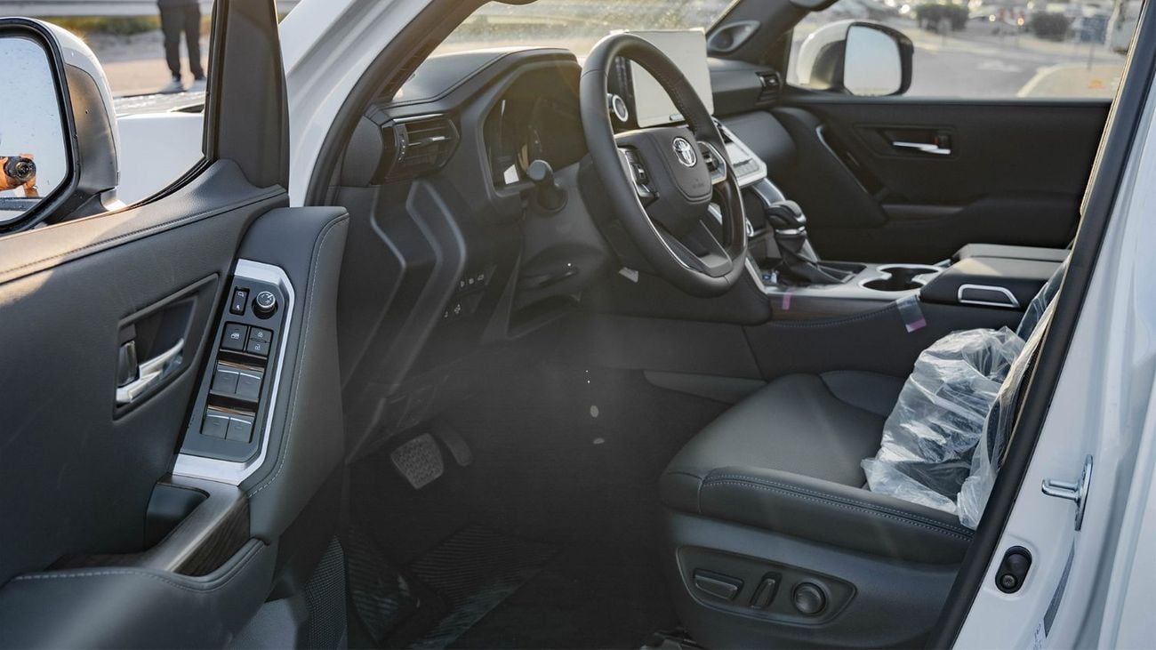 تويوتا لاند كروزر 2026 Toyota Land Cruiser 300 GXR 3.3L Twin Turbo AT Diesel (White)