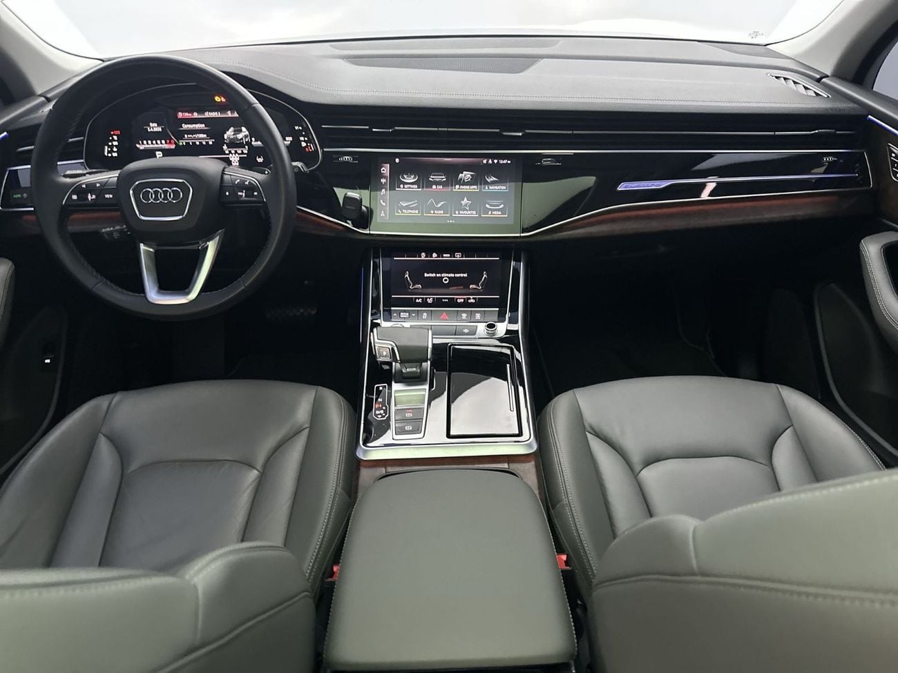 أودي Q7 55 TFSI quattro S-Line 3.0L 340hp (Ref# 21971)