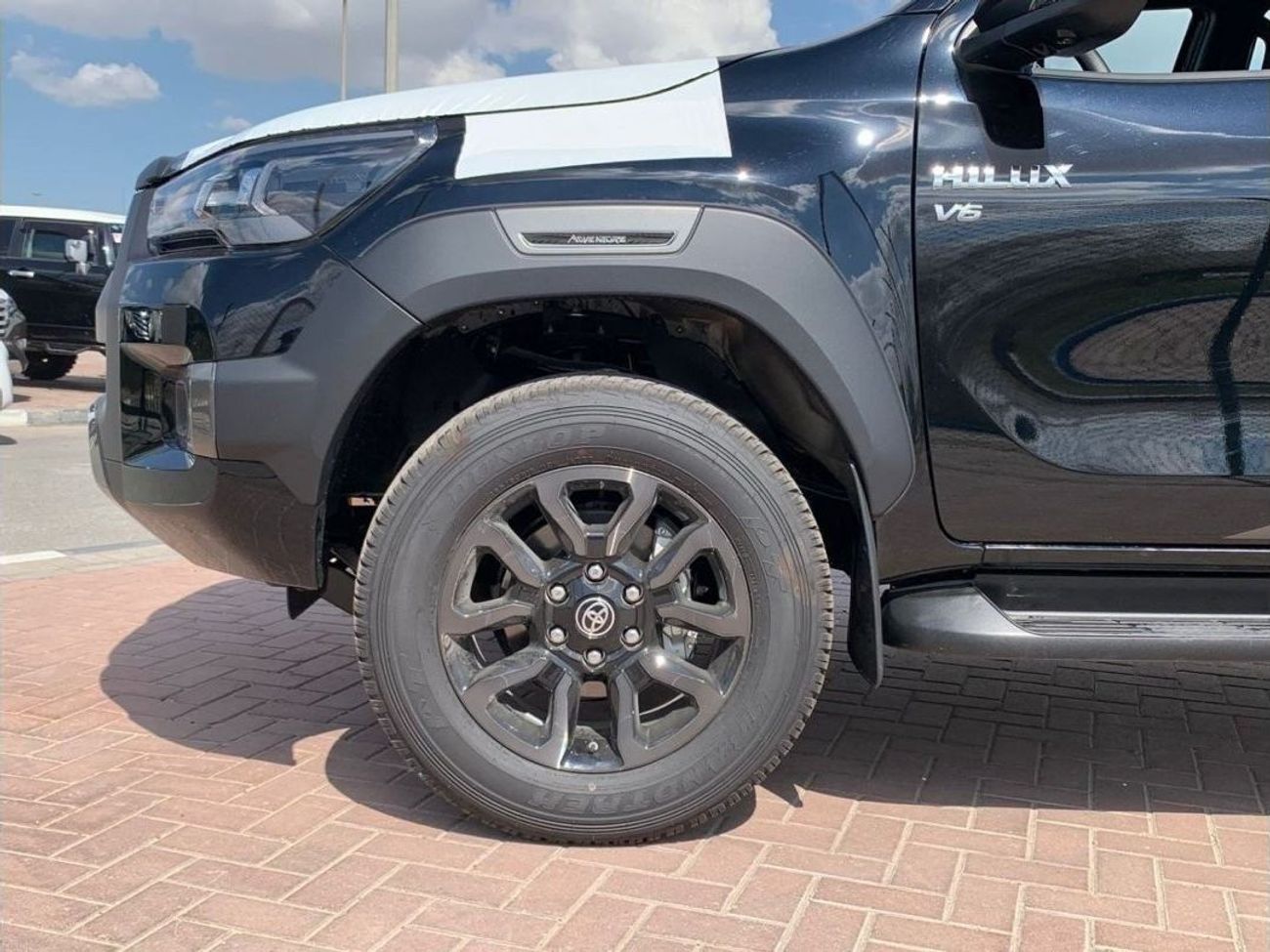 تويوتا هيلوكس ADVENTURE 4.0L PETROL 2024