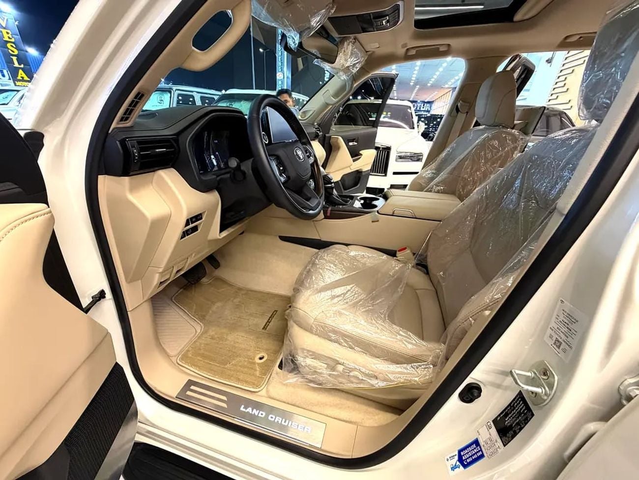 Toyota Land Cruiser VXR NON-TURBO – GCC AL-FUTTAIM – ONLY 3000 KM