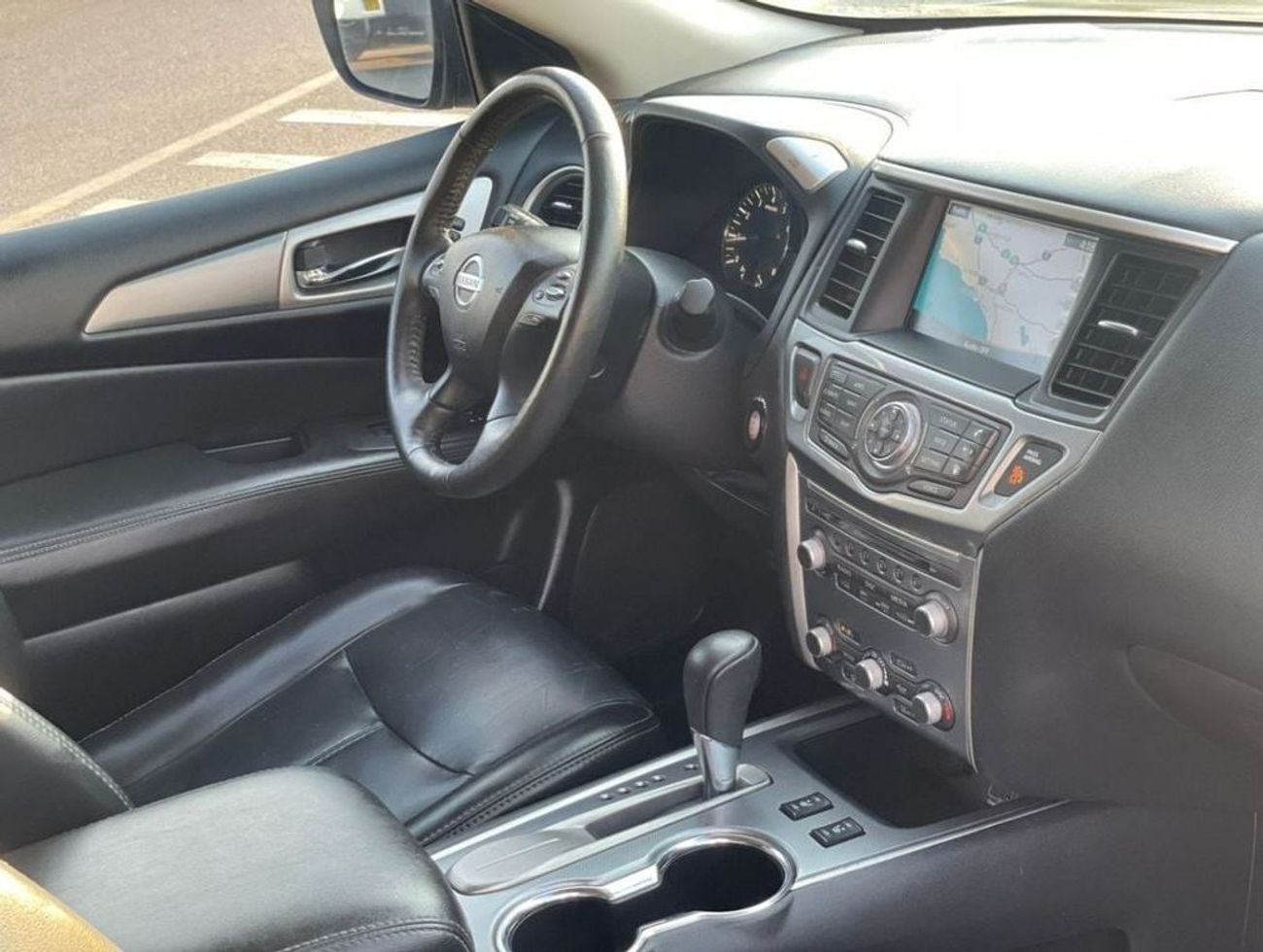 نيسان باثفايندر 2020 Nissan Pathfinder SL 3.5L V6 - 7 Seater Full Option - 360* CAM Auto Trunk - Radar & Sensor -