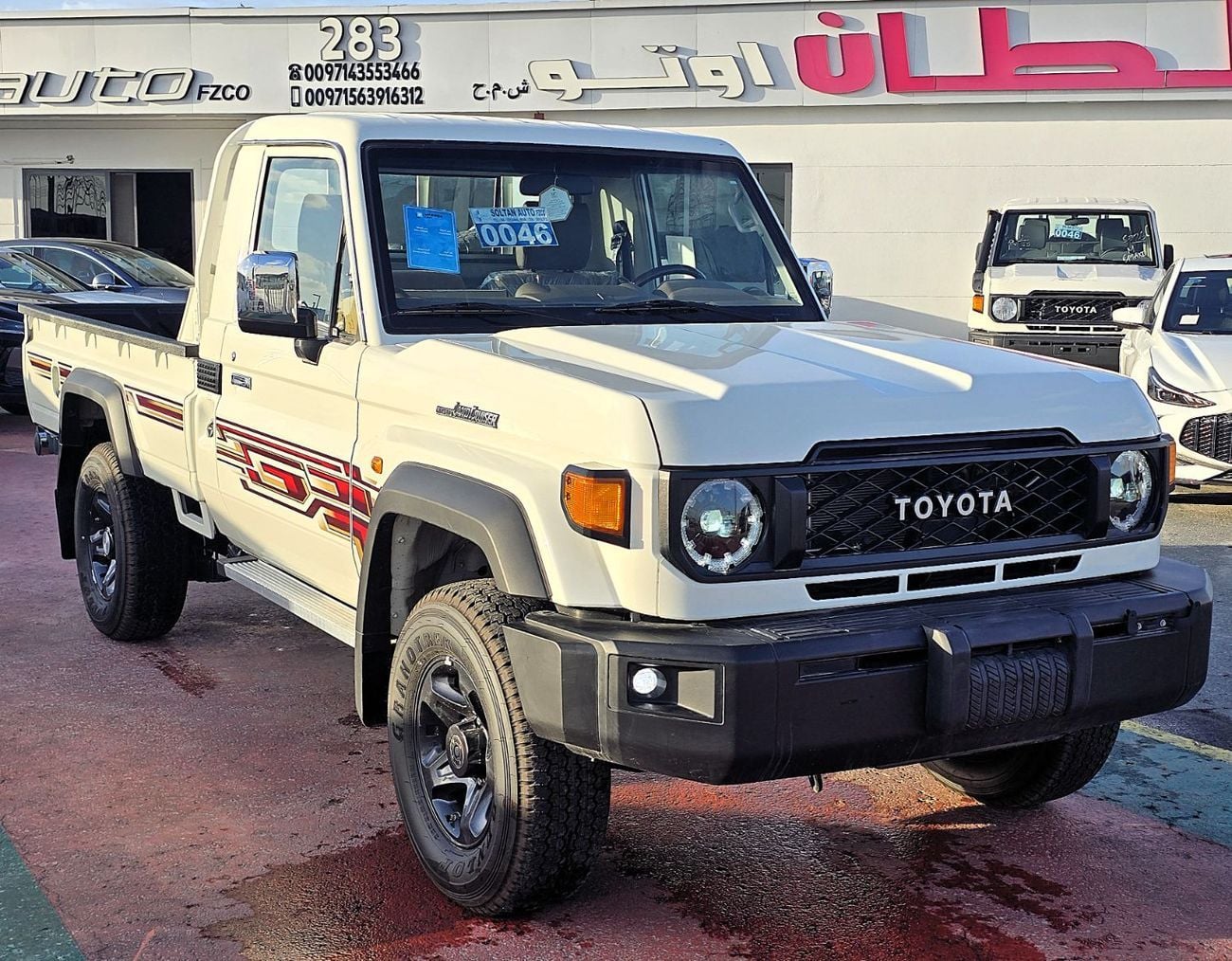 Toyota Land Cruiser Pick Up SC 4.0L Toyota L.C Single cabin Pick Up 4.0l petrol v6 M/T 4WD Gcc specs  2025 Model